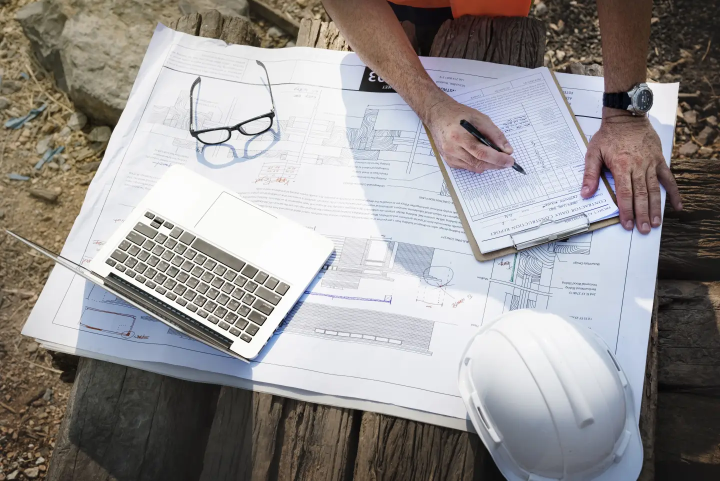 site-engineer-construction-site